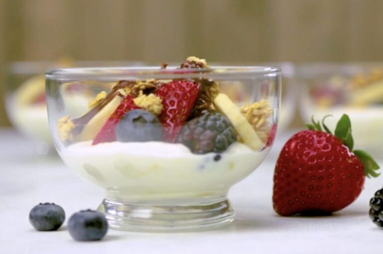 Banana Split with berries