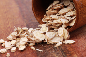 10 Health Benefits of Astragalus
