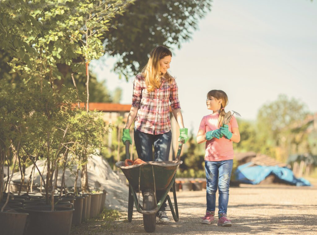 Growing Kids' Green Thumbs